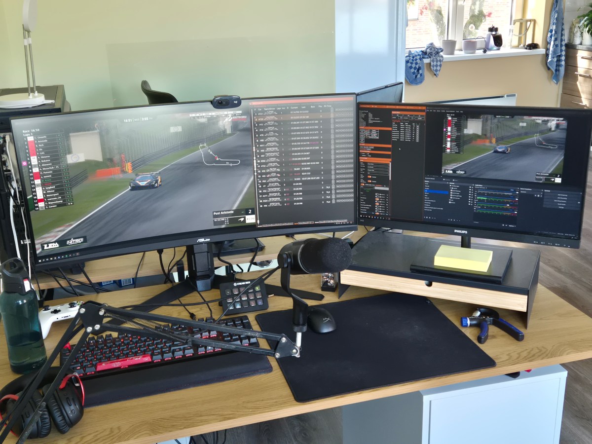 How to Get Started in Sim Racing&nbsp;Commentary